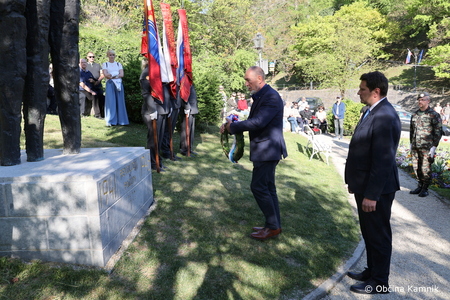 Dan upora proti okupatorju (17)